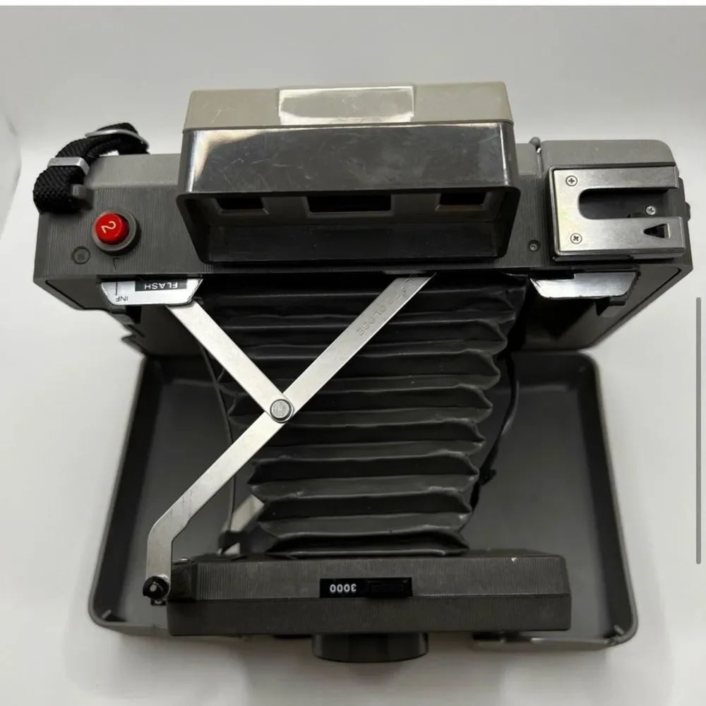 Polaroid Model 420 Vintage Instant Film Camera Packfilm